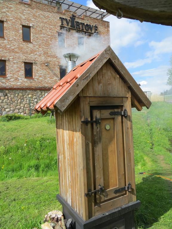 Tvirtove Prie Didziulio Otel Dėdeliškės Dış mekan fotoğraf