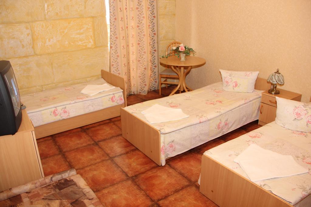 Tvirtove Prie Didziulio Otel Dėdeliškės Oda fotoğraf